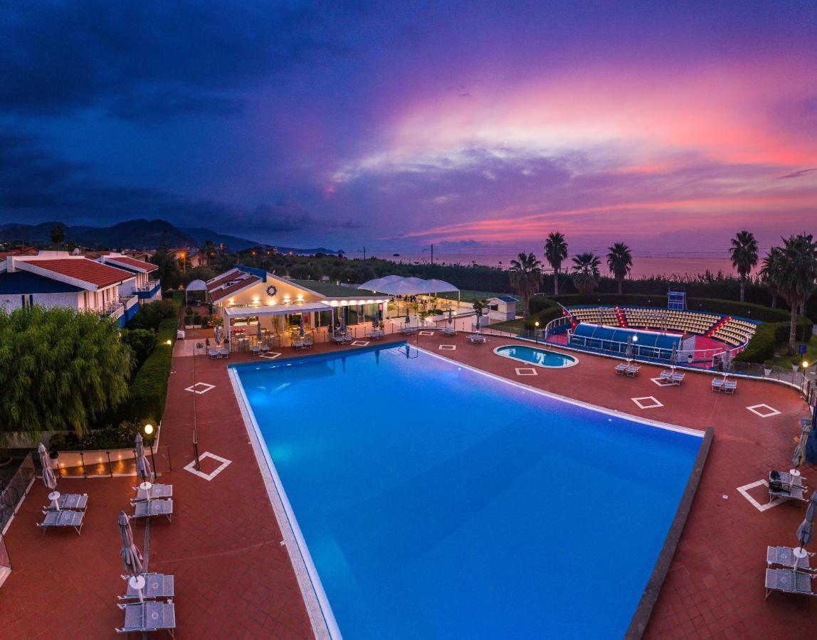 Riviera Del Sole Hotel Resort Spa Piraino Esterno foto